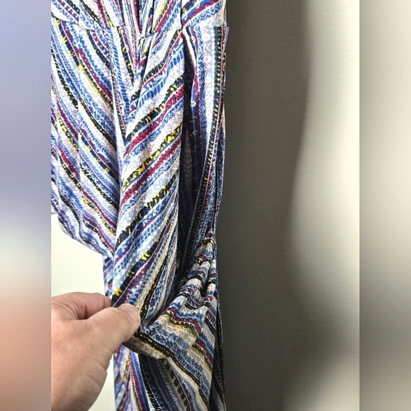 BCBG Generation Boho Faux Wrap Dress With Pockets, Size Large - Picture 2 of 4